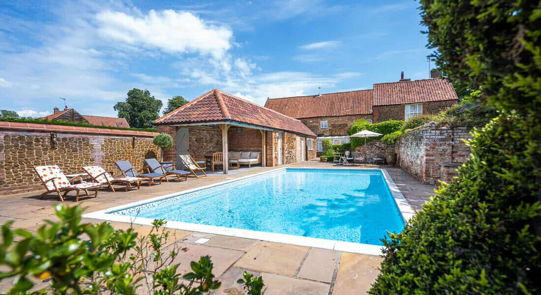 Norfolk holiday cottages with swimming pools